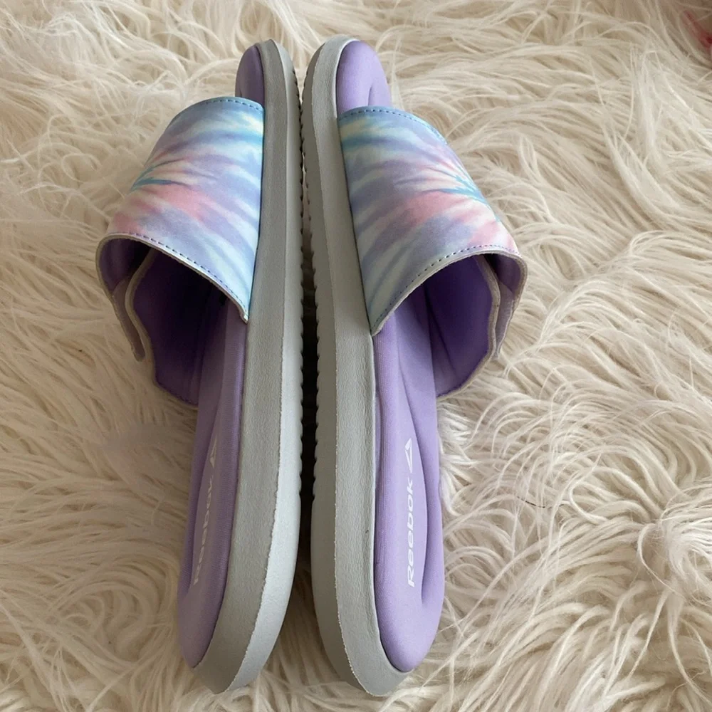 REEBOK women slip on shoes - Picture 4 of 9
